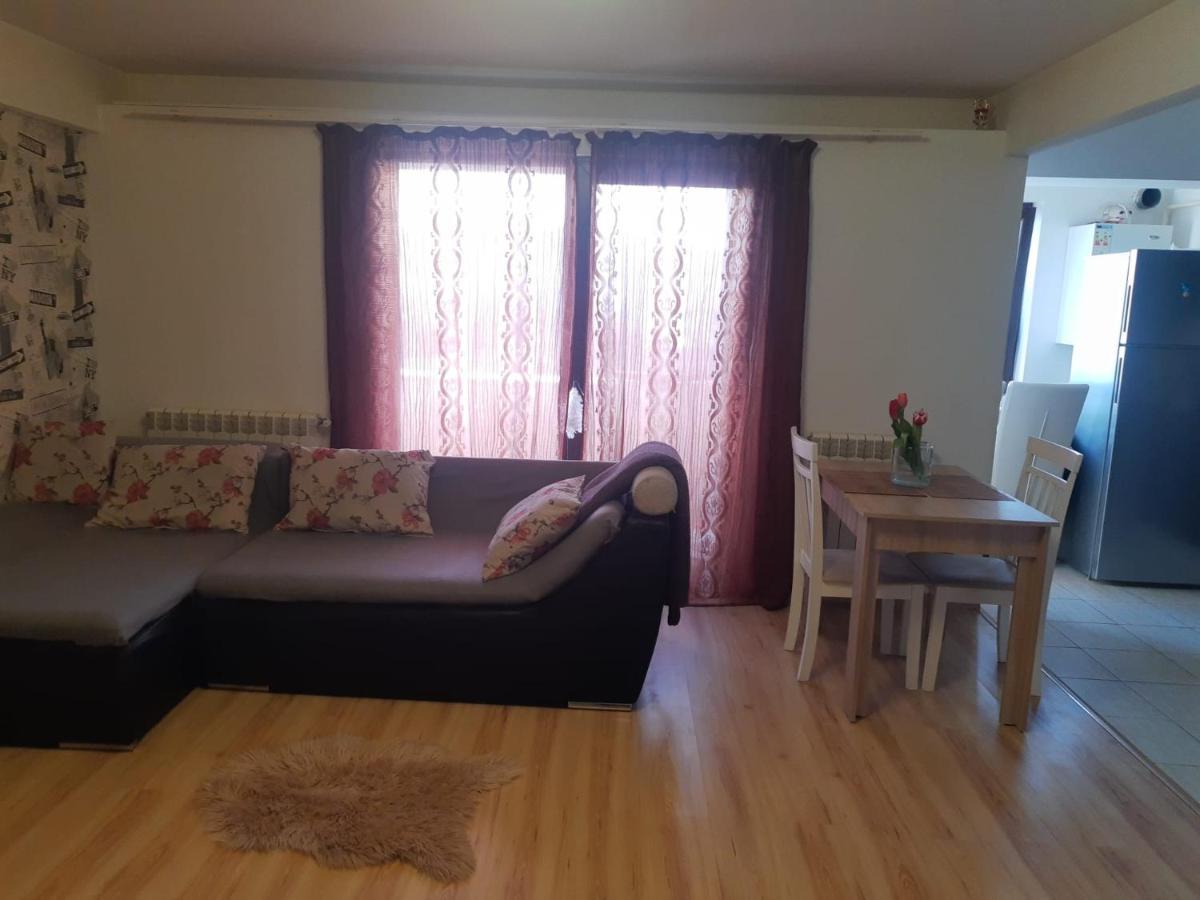 Apartament 3 Camere Râmnicu Vâlcea Eksteriør billede